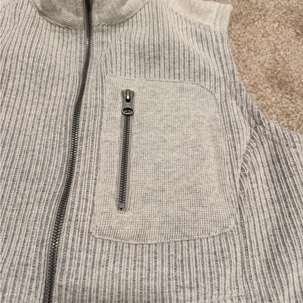 Women's Ribbed Gray Vest with Zip Pocket - Picture 4 of 6